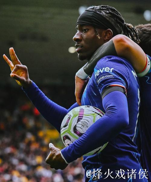 马丁内利:我告诉马杜埃凯他的进球更精彩 马丁内利:我告诉马杜埃凯他的进球更精彩